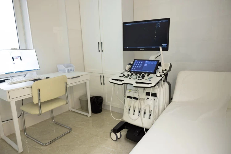 Фото слайдера: EBM Clinic