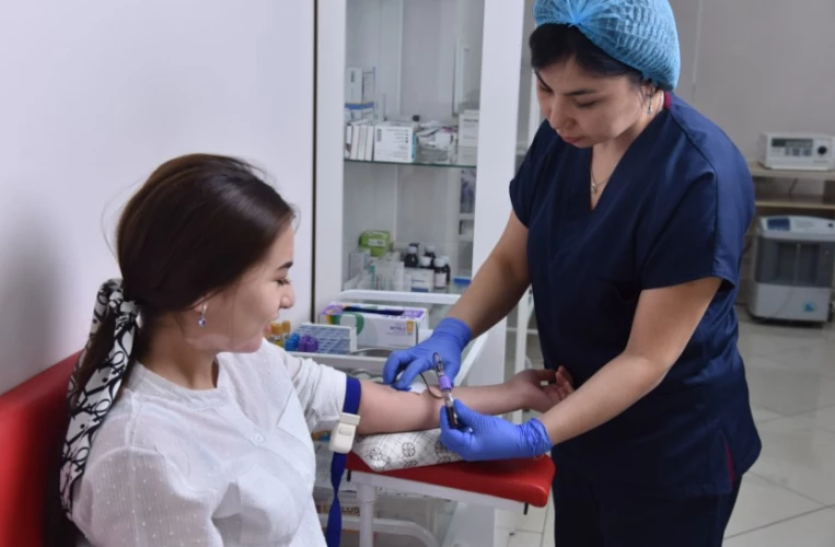 Slayder fotosurati: Expert Medical Clinic - Anti-Age