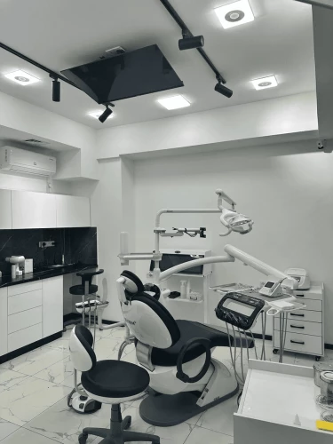 Slayder fotosurati: Biodent Implant Clinic Stomatologiya