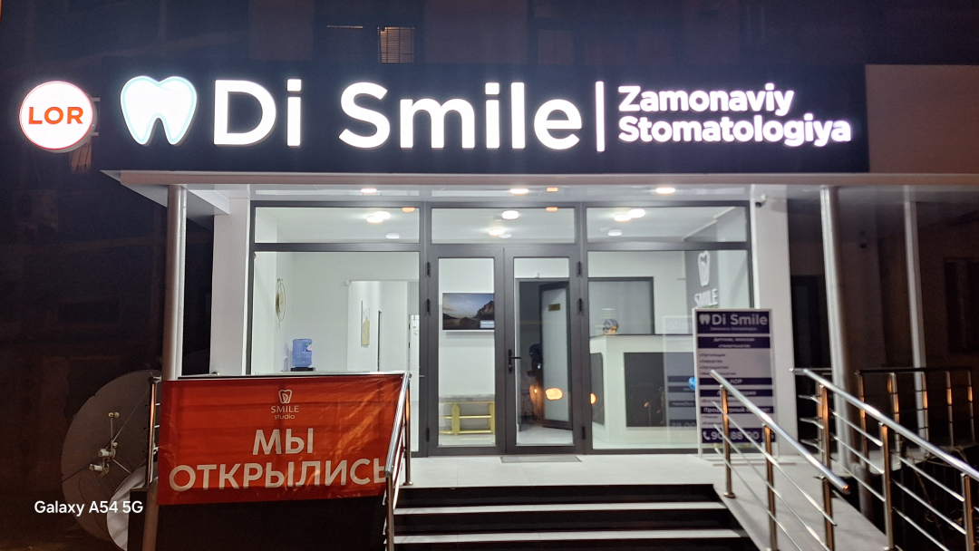 Фото слайдера: Di Smile Studio. Стоматологи