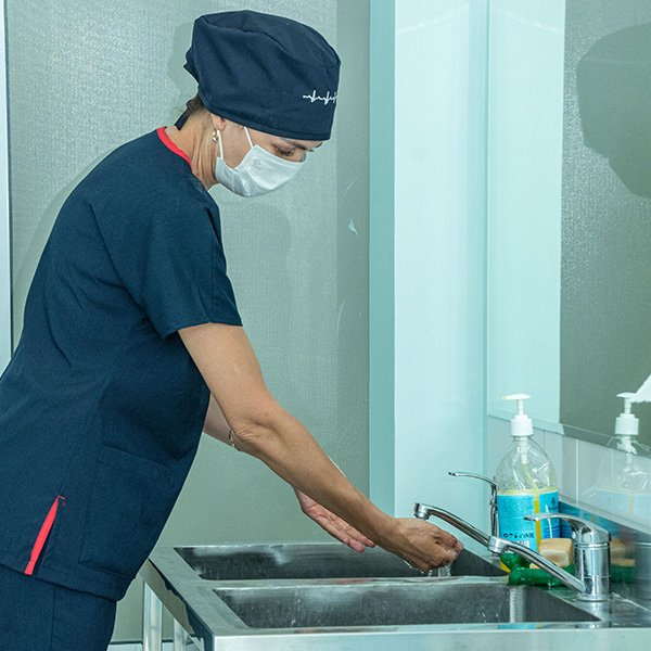 Фото слайдера: B2B Beautyclinic. Гинекологи