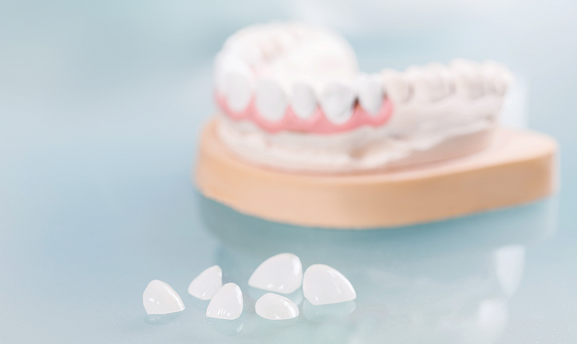 Фото слайдера: Dentcare dental clinic. Стоматологи-хирурги